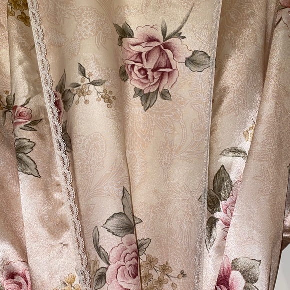 Floral Robe - Pink - Picture 8 of 8